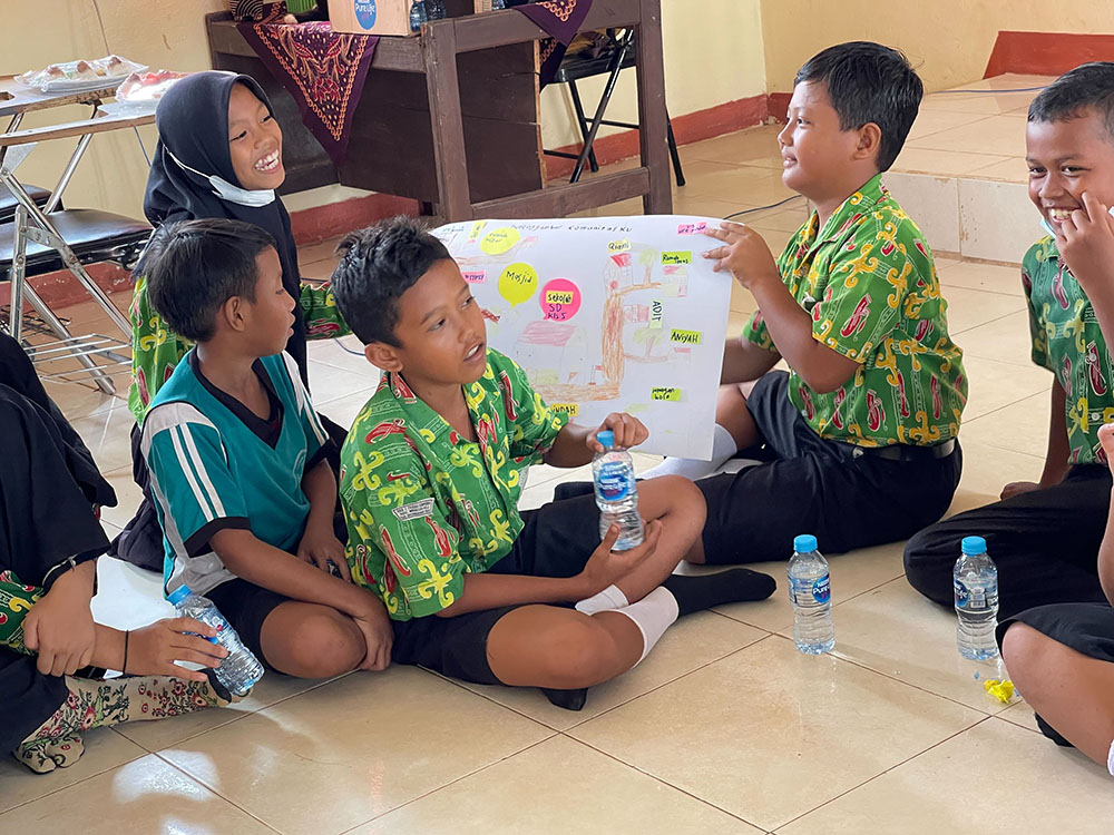 Piloting a Child Protection Implementation Manual in Indonesia’s Palm Oil Plantations 